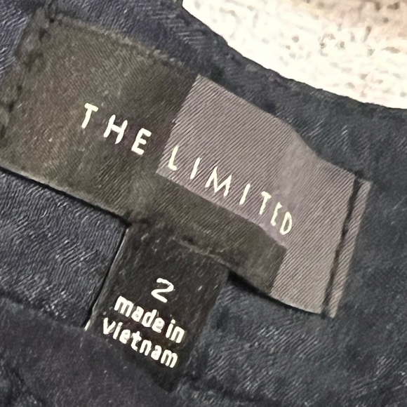 The Limited Skirt - Picture 5 of 5